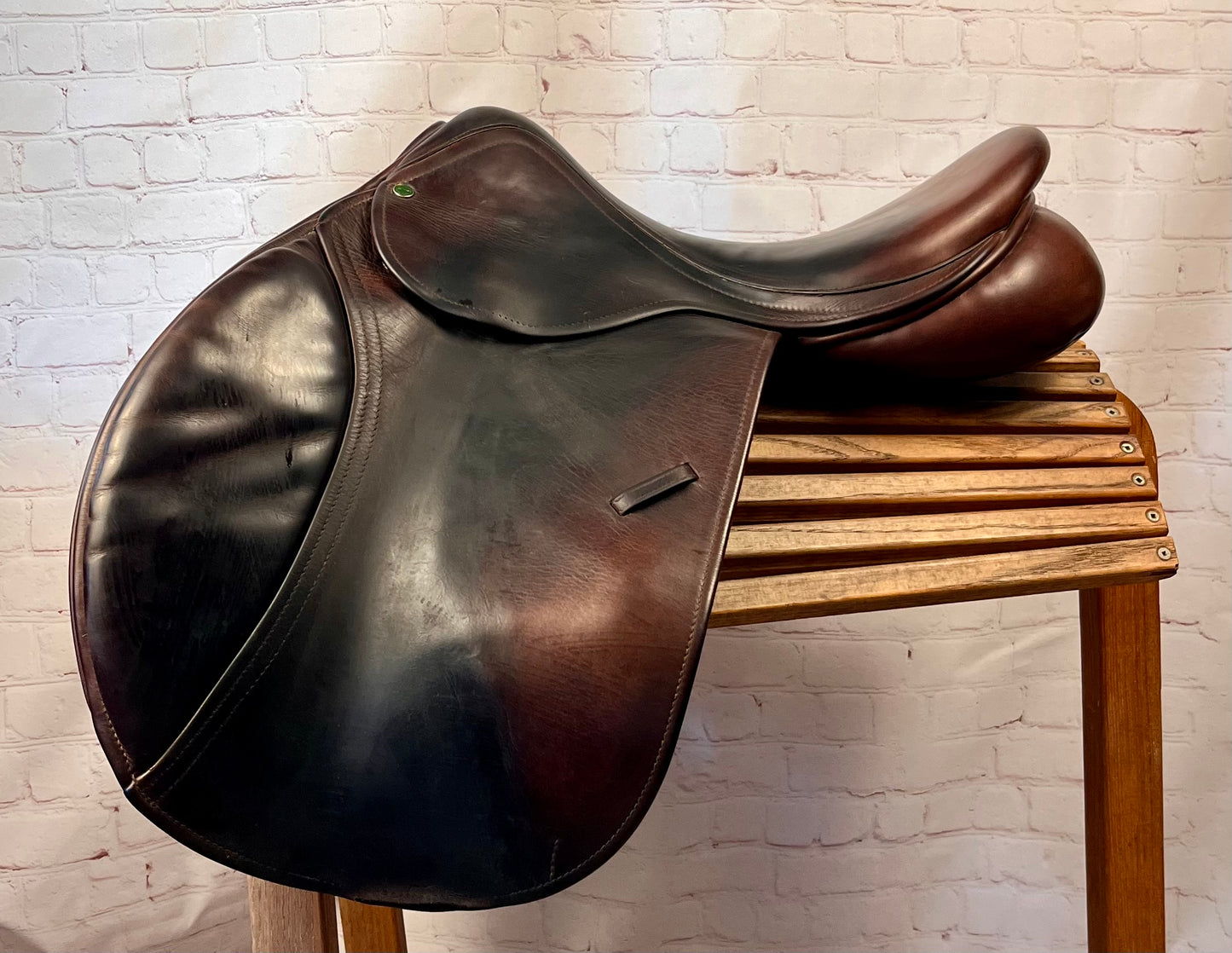 County Sensation | 17” | Low Forward Flap