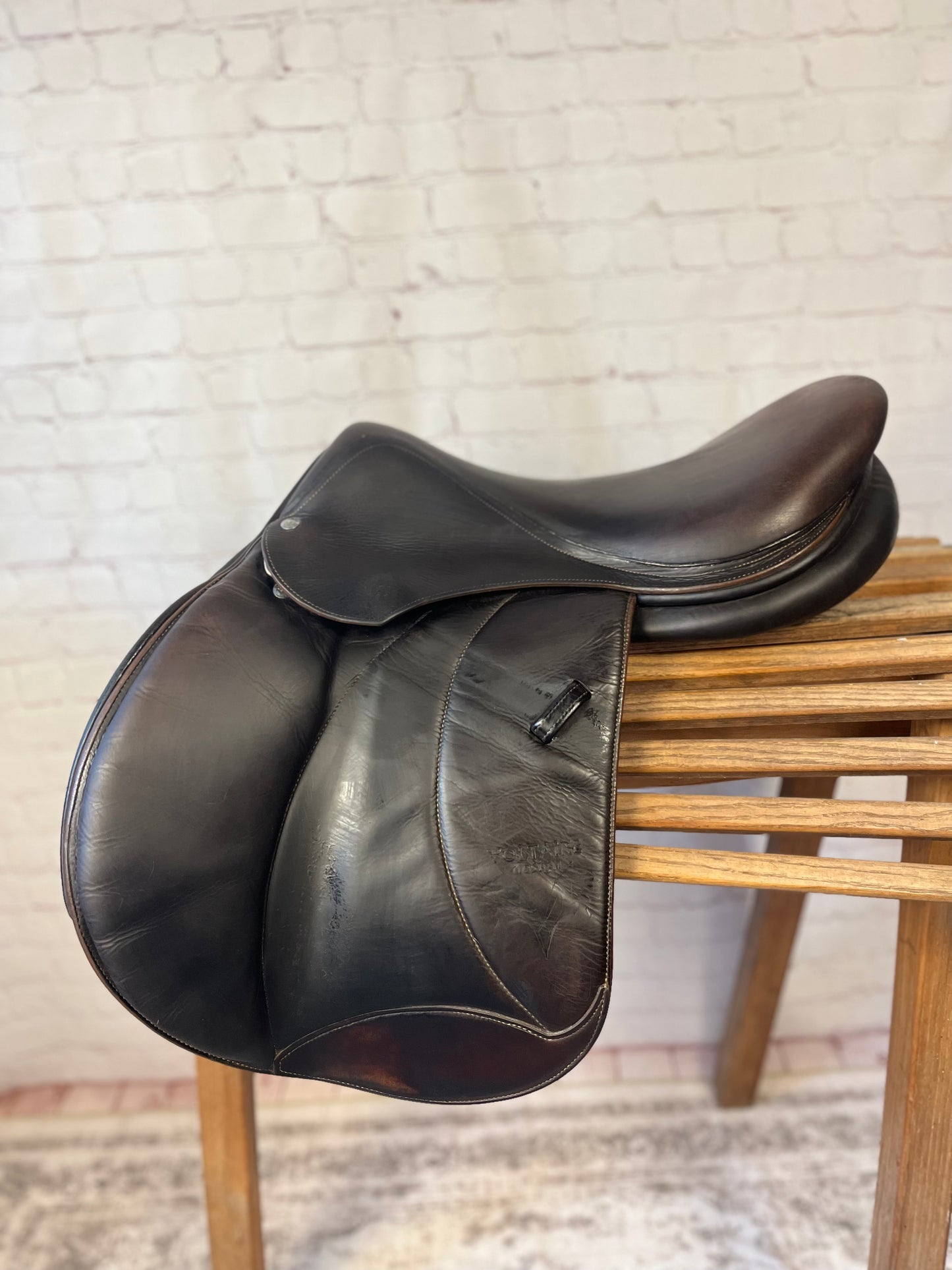 Voltaire | Calgary | 17.5” |3A |