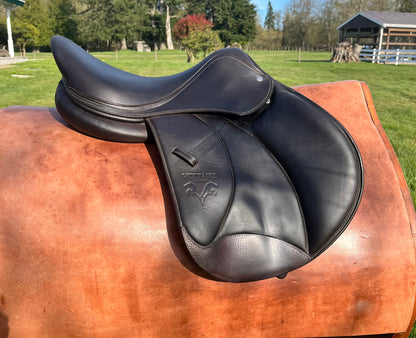 Voltaire | Stuttgart | 17” | 2A