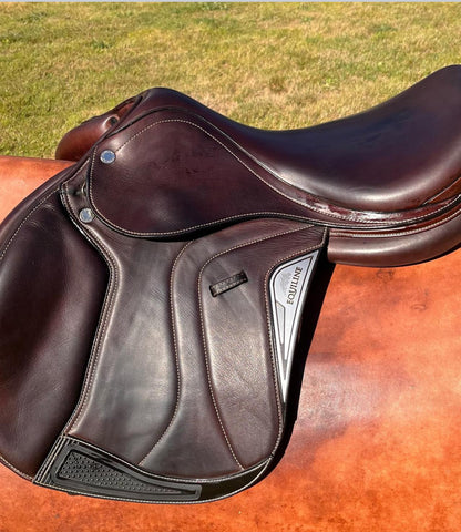 Equiline American Jumper Saddle |17|S0|